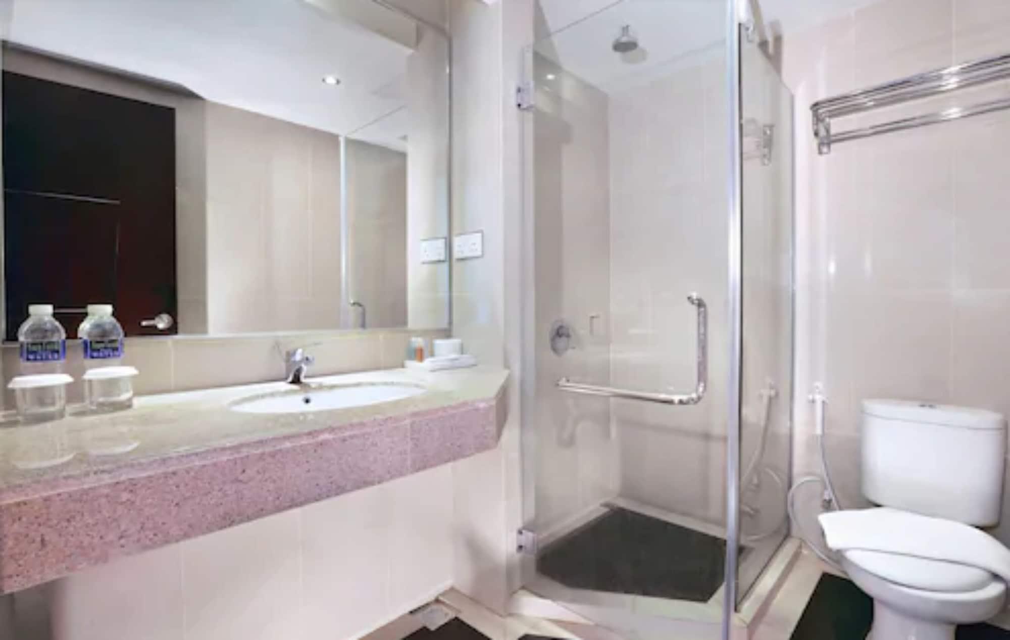 Aston Karimun City Hotel Tanjung Balai Karimun Ngoại thất bức ảnh