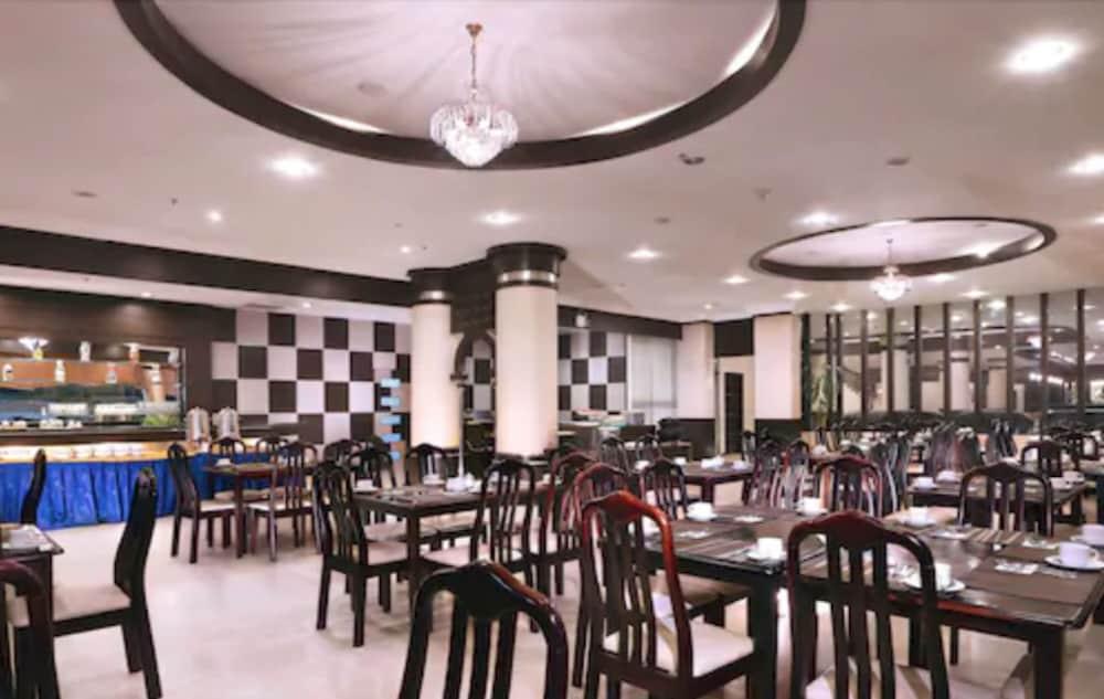 Aston Karimun City Hotel Tanjung Balai Karimun Ngoại thất bức ảnh